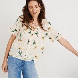 Sunflower 🌻 Cream eyelet top
